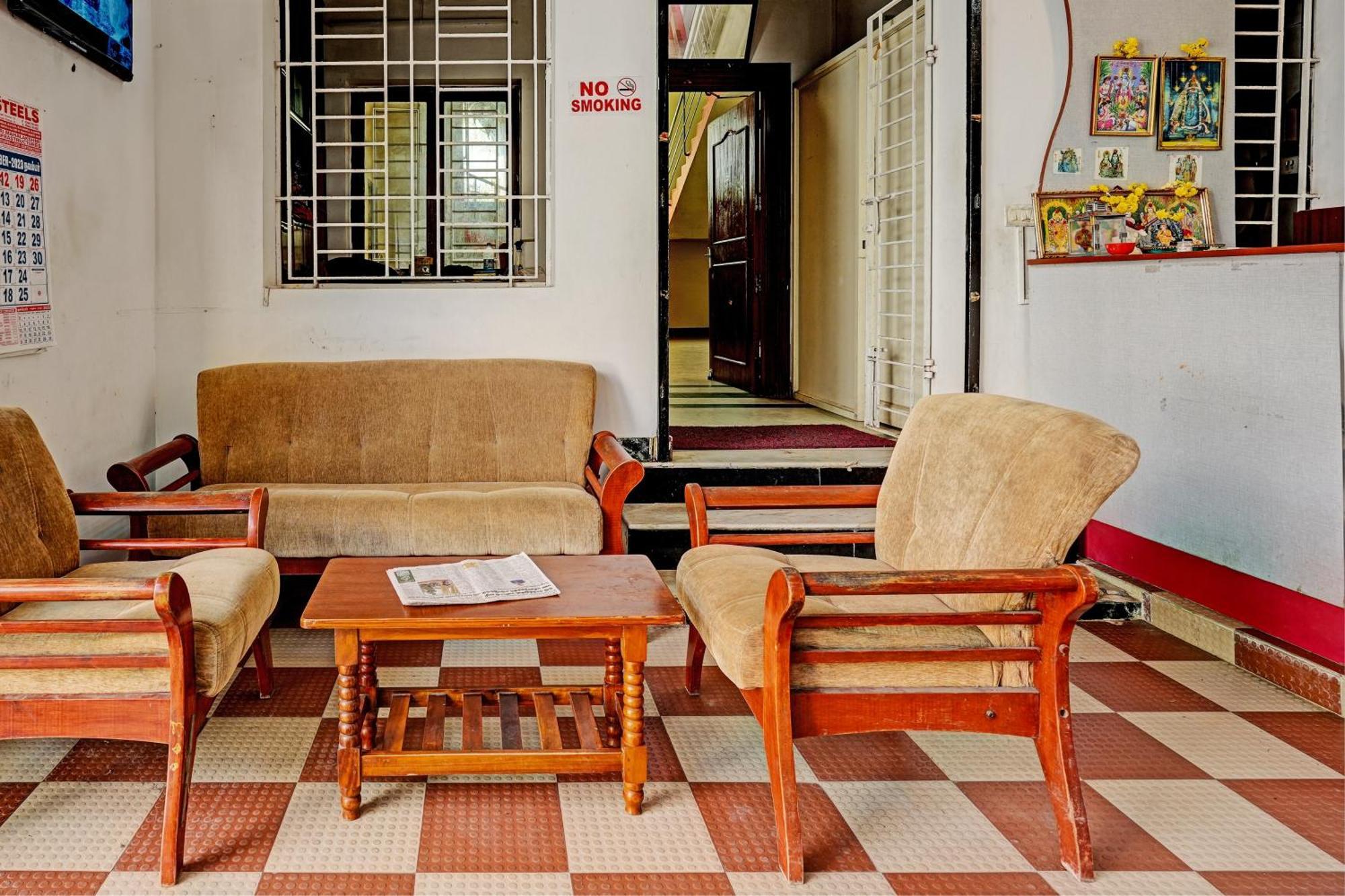 Oyo Flagship Ecr Goa Beach Resort Chennai Ngoại thất bức ảnh